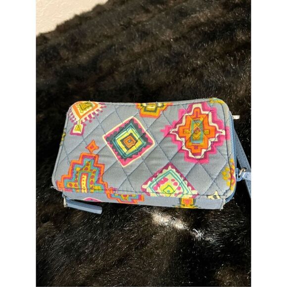Vera Bradley RFID Riley Compact Wallet Painted Medallions Cotton - Picture 3 of 5